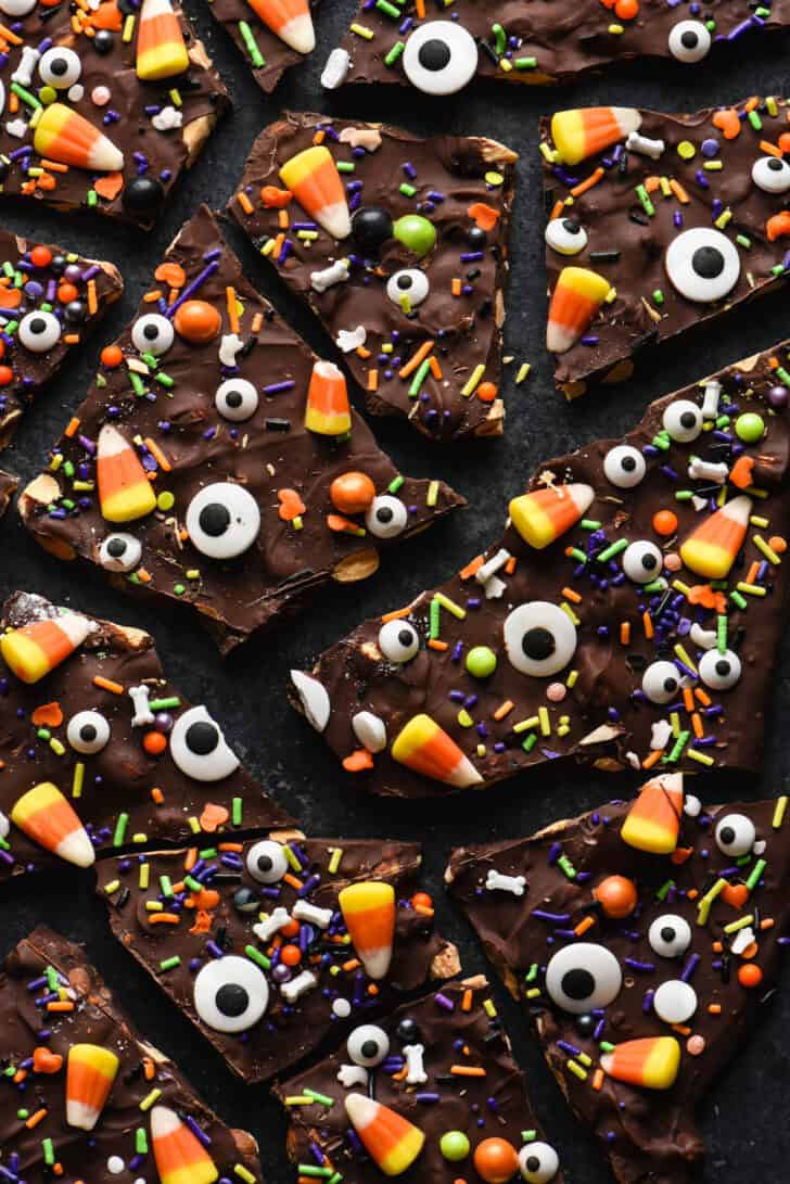 chocolate candy bark for halloween