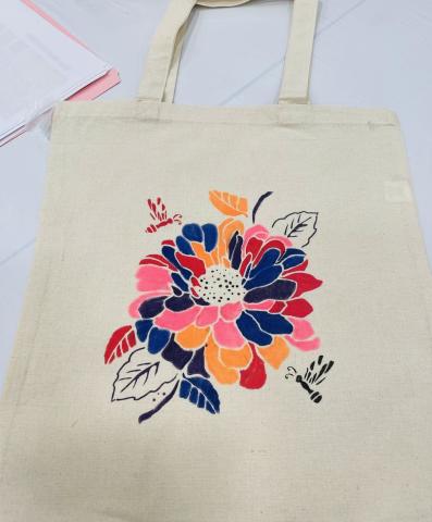 D.I.Y. Tote Bags