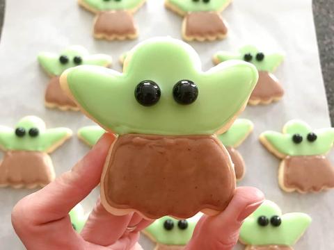 yoda iced cookies