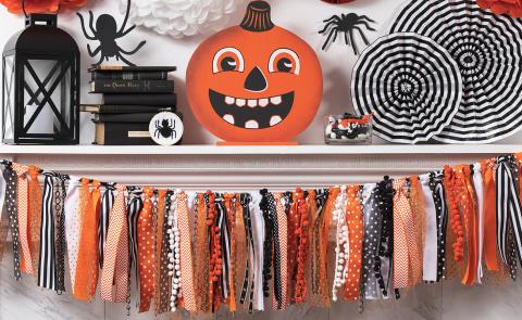 D.I.Y Halloween Garland 